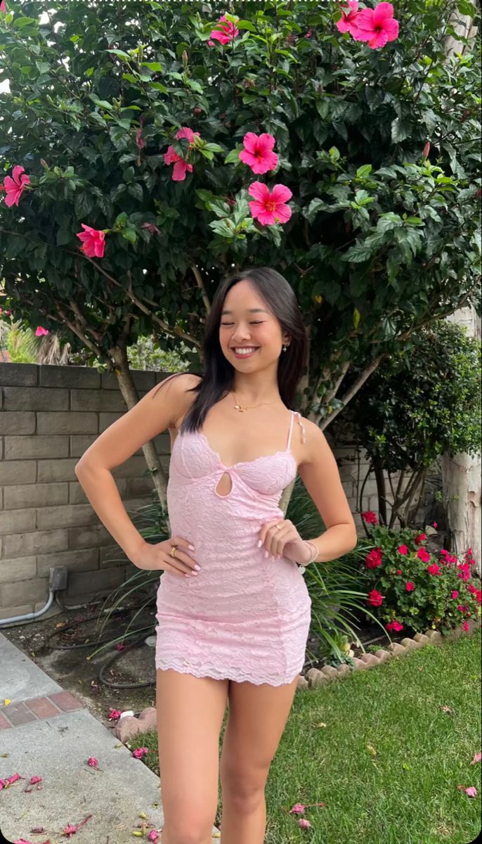 Sexy Pink Strapless Lace Open Back Mini Homecoming Dress