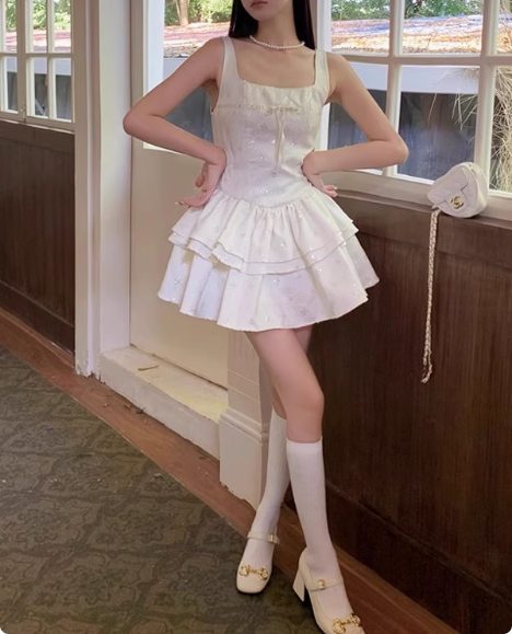 Beautiful White Rose Jacquard Strapless Square Neck A-Line Homecoming Dress