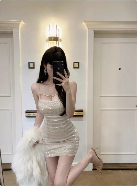 Shiny Bow Sequined Slim Fit Hip 17th Birthday Homecoming Dress