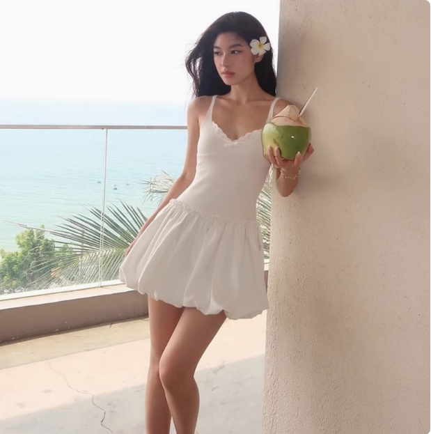 Cute Bow Lace V-neck Sling Flower Bud Skirt 17th Birthday Homecoming Dress