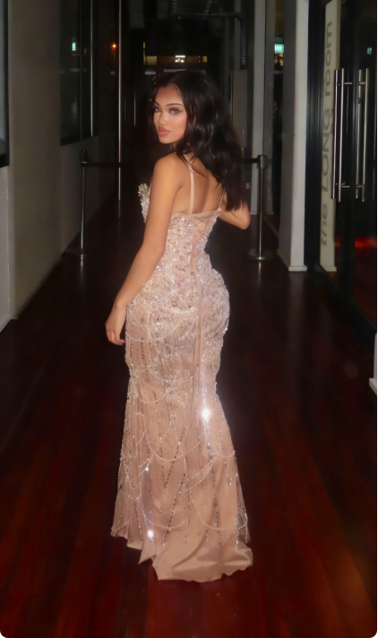 Luxurious Nude Gold Mermaid Deep V Halter Beaded Sequined Long Prom Dress Evening Dress