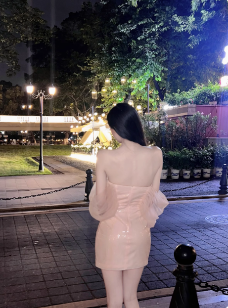 Elegant One-shoulder Design Hip-hugging 19th Birthday Homecoming Dress