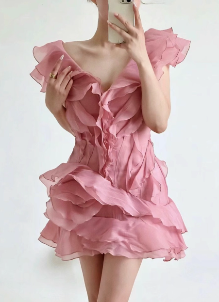Design Ruffled V-neck One-shoulder Chiffon 17th Birthday Homecoming Dress