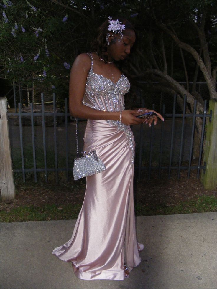 Elegant Pink Mermaid Rhinestone V-Neck Satin Long Prom Dress Evening Dress