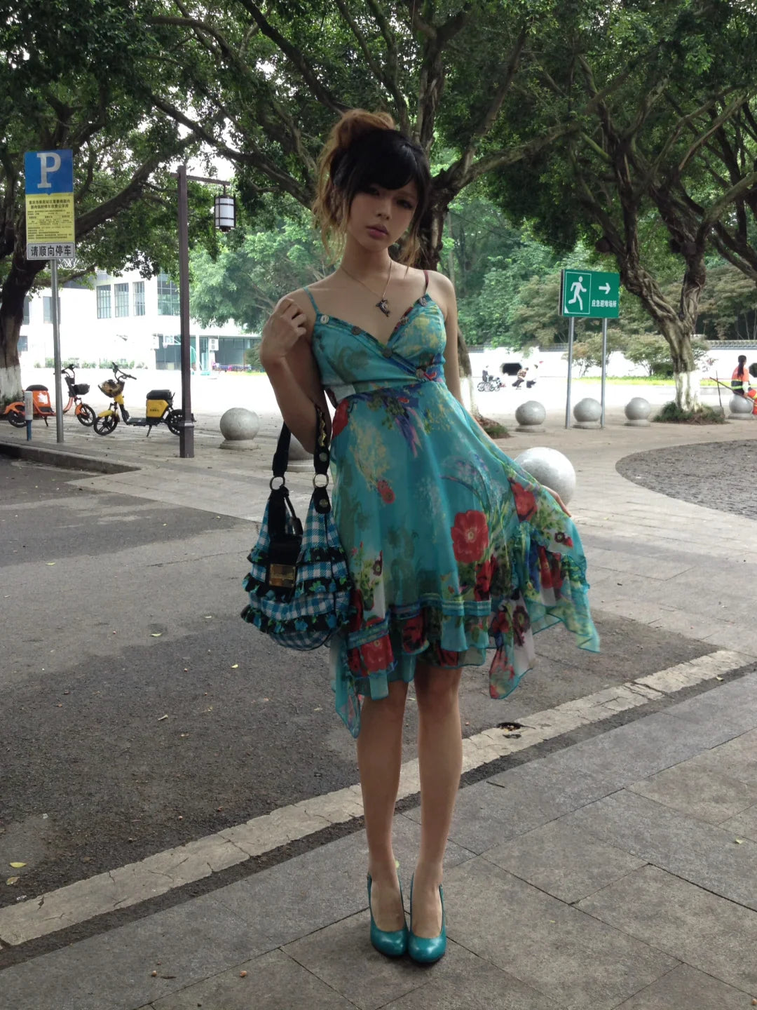 Vintage Chiffon Strapless Blue Print Homecoming Dress