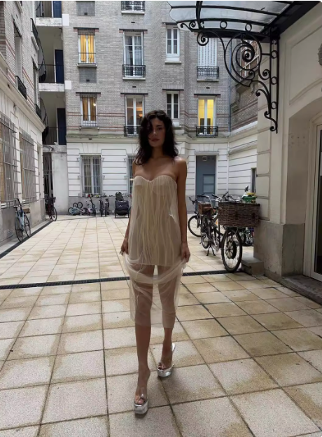 Sexy White Strapless Herringbone Tulle Homecoming Dress