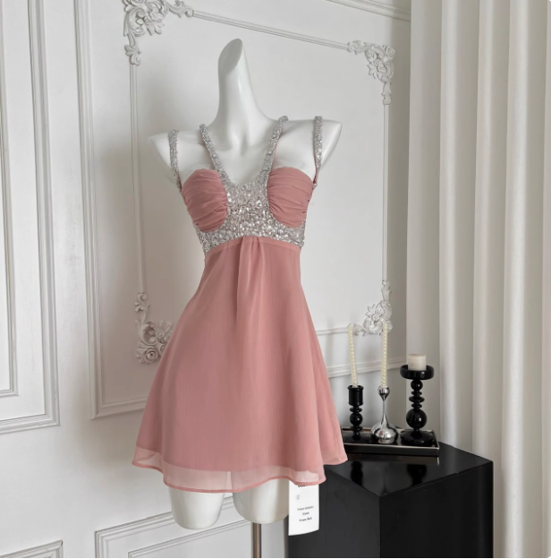 Beautiful Heavy Sequined Halter Neck Suspender Chiffon 17th Birthday Homecoming Dress