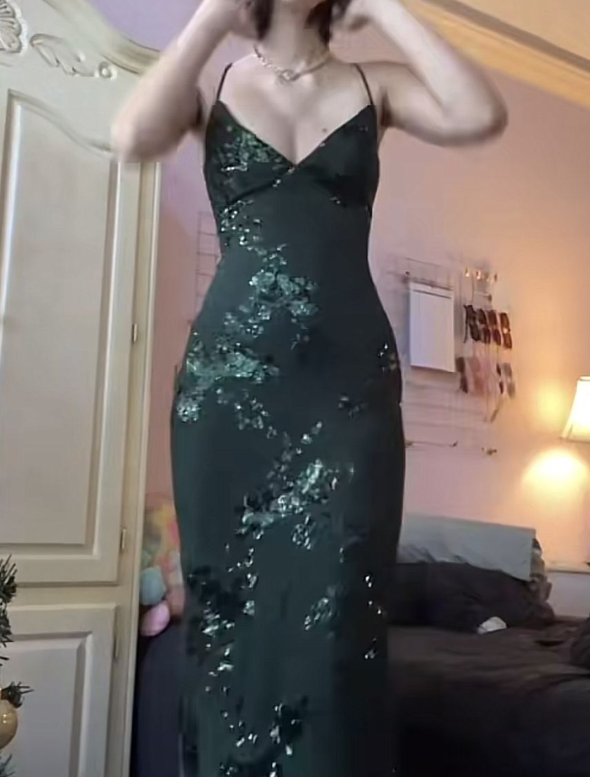 Beautiful Dark Green Mermaid V-Neck Cross-Strap Sequined Long Prom Dress Evening Dress