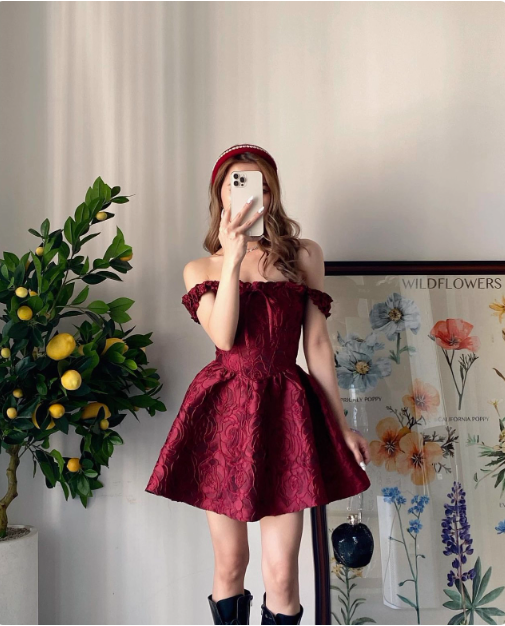 Sweet Burgundy Jacquard Shoulder Strap Waist A-line 17th Birthday Homecoming Dress
