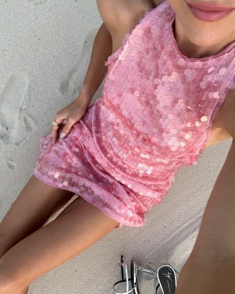 Sweet Pink Sequined Sleeveless 17th Birthday Homecoming Dress