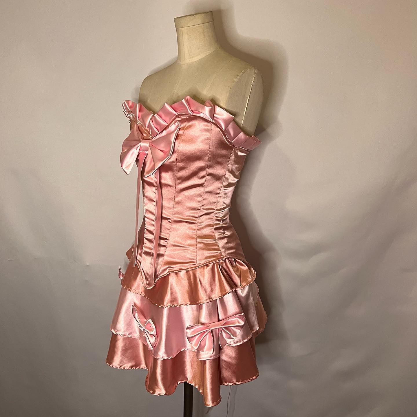 Sweet Heart Neck Pink Satin Bow 17th Birthday Homecoming Dress