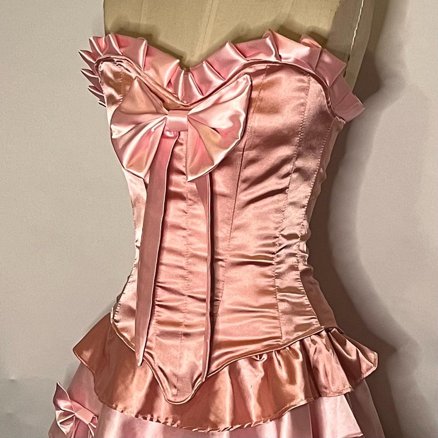 Sweet Heart Neck Pink Satin Bow 17th Birthday Homecoming Dress