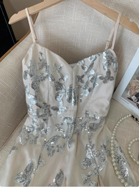 Sweet Butterfly Sequined V-Neck Suspender 17th Birthday Homecoming Dress
