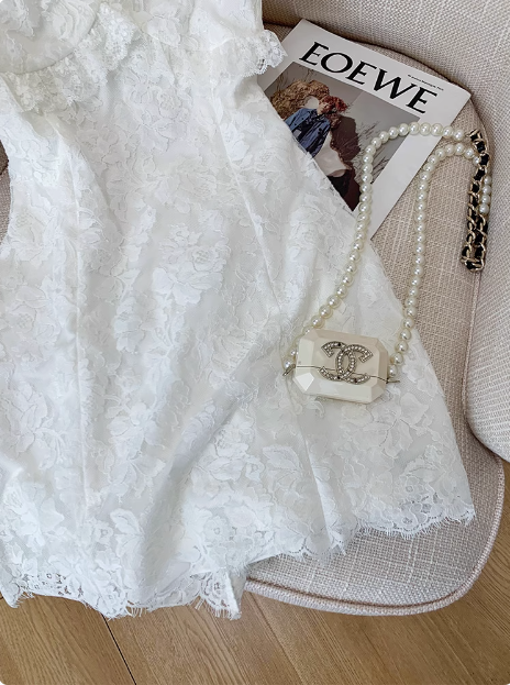 Cute Lace Sleeveless Halter Neck 17th Birthday Homecoming Dress