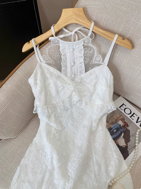 Cute Lace Sleeveless Halter Neck 17th Birthday Homecoming Dress