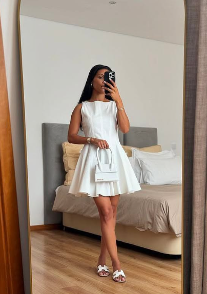 Sweet White Sleeveless Waisted 17th Birthday Homecoming Dress