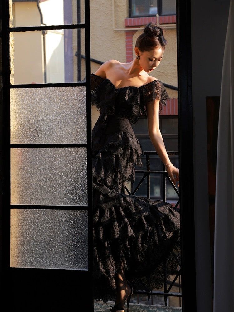 Elegant Black Mermaid Layered Lace Long Prom Dress Evening Dress