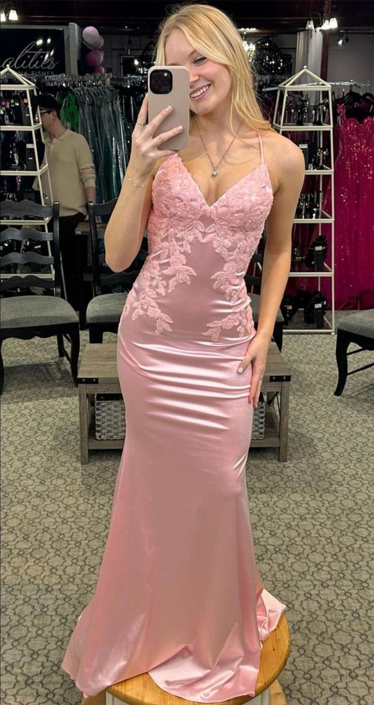 Elegant Pink Mermaid V-neck Halter Neck Lace Satin Long Prom Dress Evening Dress Bridesmaid Dress