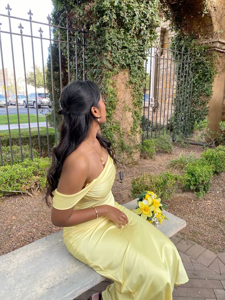 Elegant Yellow Fitted Square Neck Satin Long Prom Dress Evening Dress Bridesmaid Dress