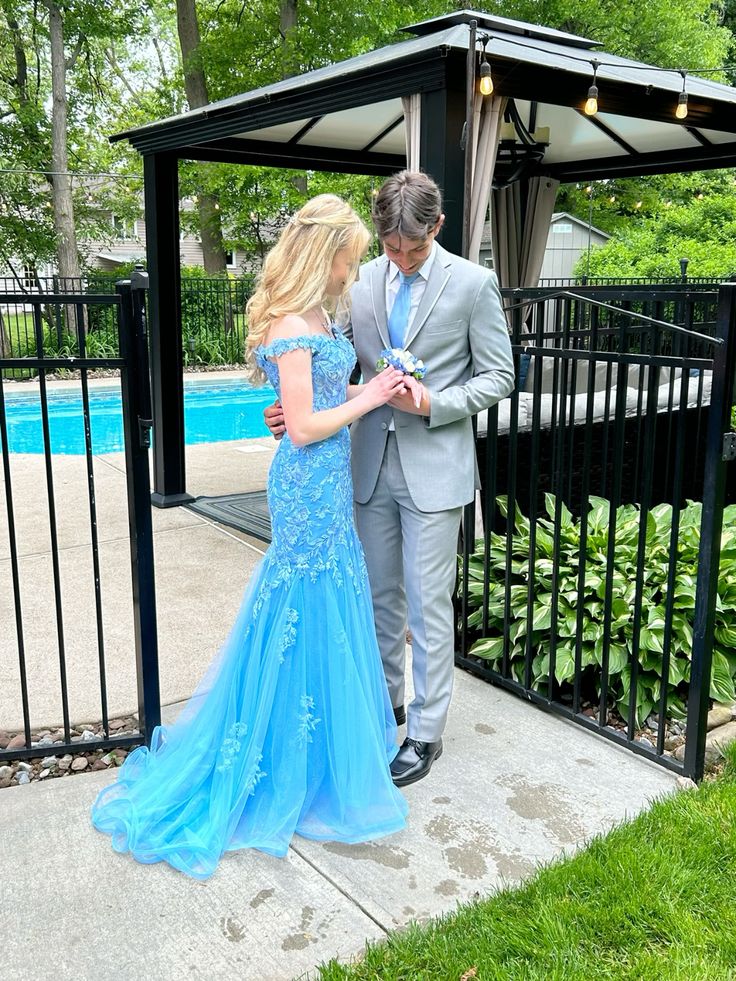 Princess Sky Blue Mermaid Off-Shoulder Embroidered Tulle Train Prom Dress Evening Dress