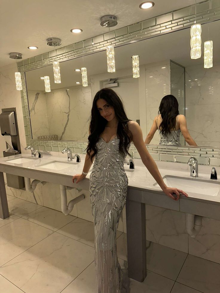 Luxurious Silver-Grey Mermaid Spaghetti Strap Geometric Sequin Long Prom Dress Evening Dress