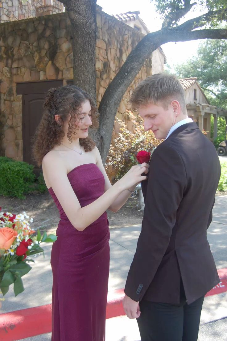 Elegant Burgundy Slim-Fit Strapless High-Slit Chiffon Long Prom Dress Evening Dress