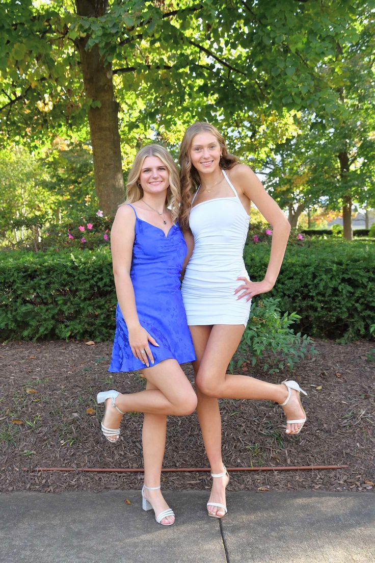 Simple White Halter Neck Slim Fit Hip 17th Birthday Homecoming Dress