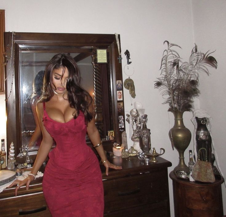 Vintage Burgundy Mermaid Spaghetti Strap Velvet Long Prom Dress Evening Dress