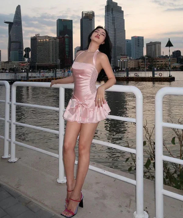 Sweet Pink Halter Neck Lace Bow Mini Satin 16th Birthday Homecoming Dress