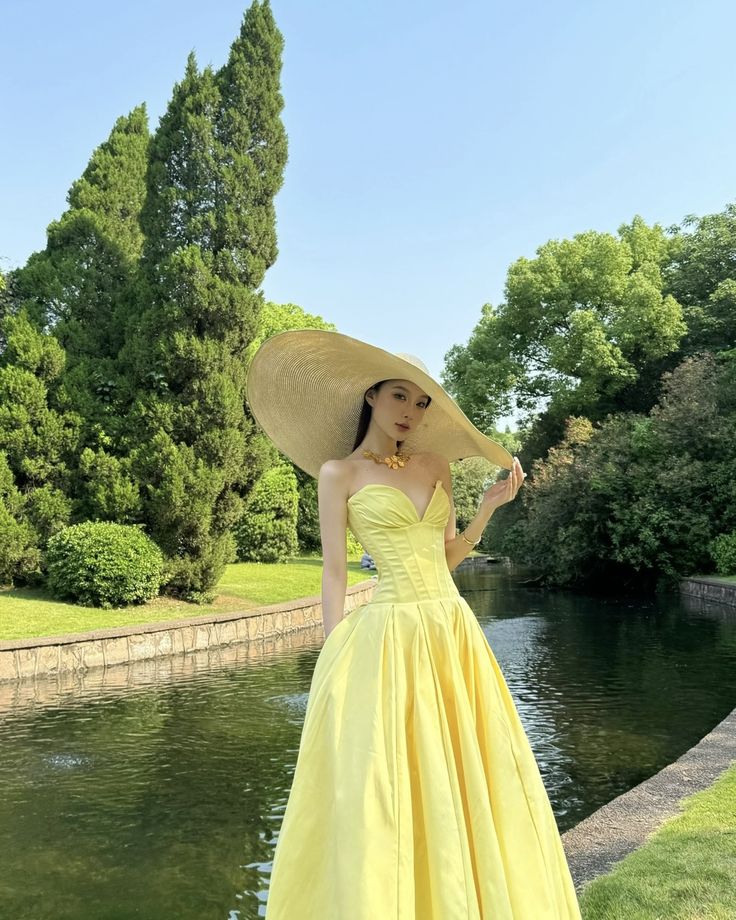Elegant Light Yellow A-line Tube Top Herringbone Satin Long Prom Dress Evening Dress