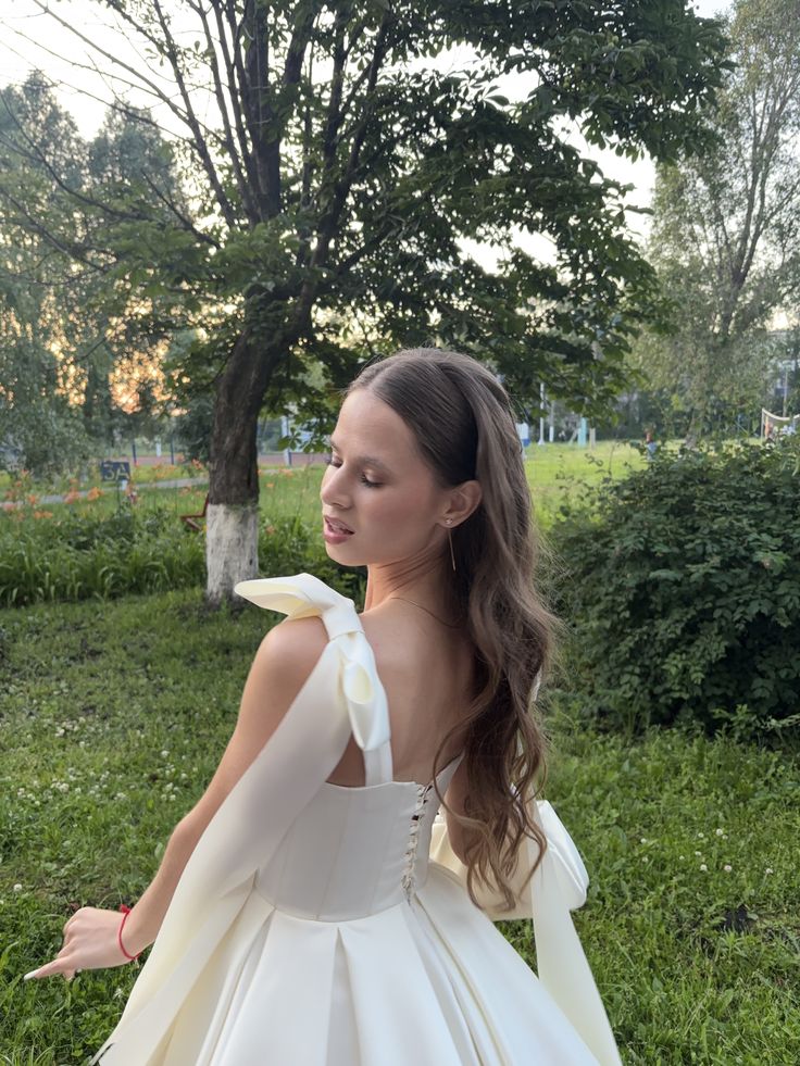 Elegant White Bow Strap Satin A-line Birthday Party Homecoming Dress