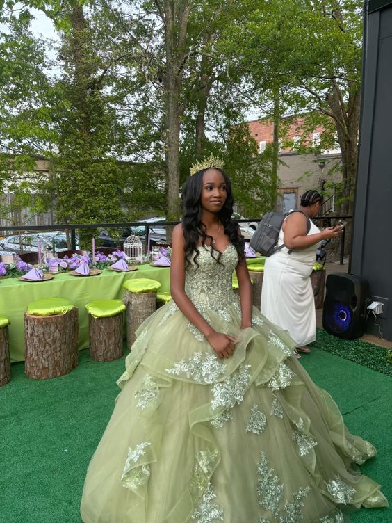 Princess Light Matcha Green Sweetheart Neck Embroidered Tulle Ball Gown Evening Dress Sweet 16 Dress