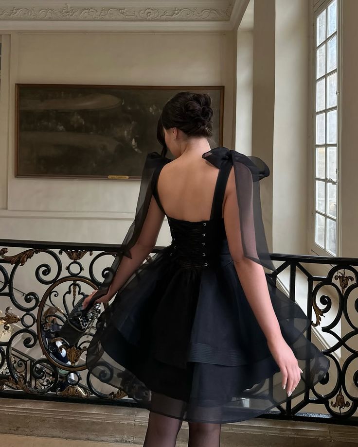 Elegant Black Bow Strap Tulle A-line Birthday Party Homecoming Dress