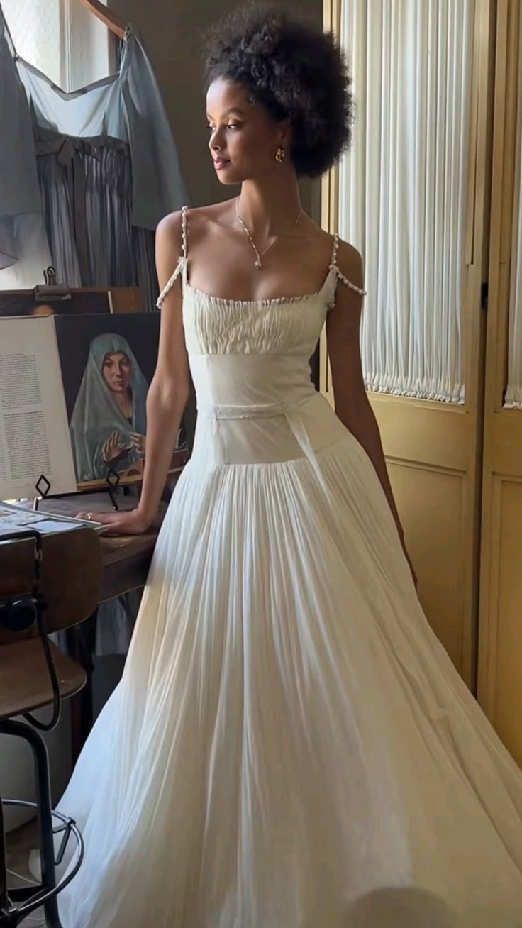 Vintage Elegant Ivory A-Line Spaghetti Strap Square Neck Tulle Long Prom Dress Evening Dress