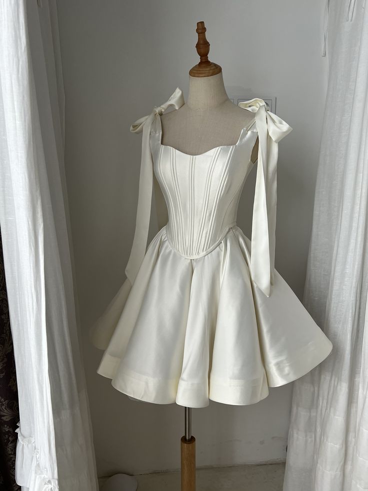 Sweet Princess White Bow Strap Waist A-line Satin 17th Birthday Homecoming Dress