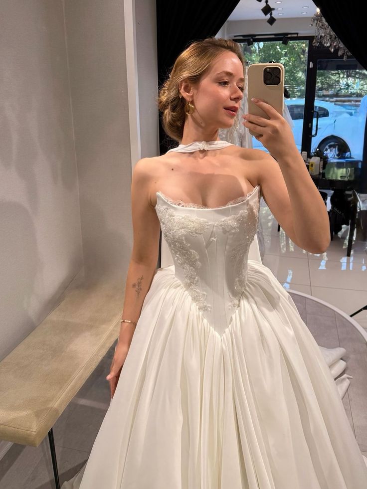 Princess Elegant Ivory Strapless Lace Beaded Satin Wedding Dress
