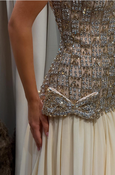 Luxurious Champagne Sweetheart Neck A-line Diamond-Embellished Bow Chiffon Long Prom Dress Evening Dress