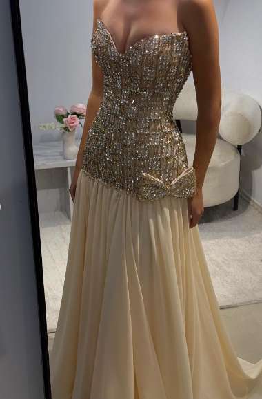 Luxurious Champagne Sweetheart Neck A-line Diamond-Embellished Bow Chiffon Long Prom Dress Evening Dress