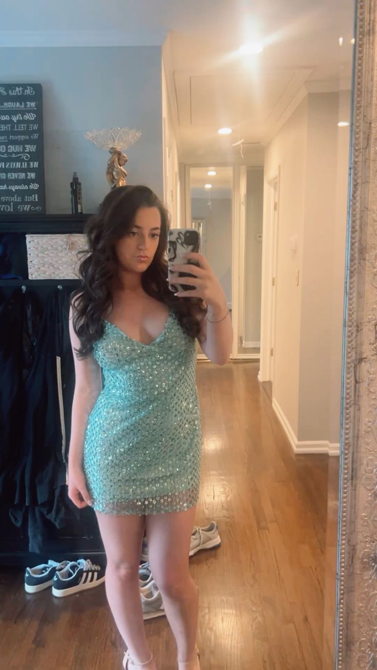 Sparkling Mint Green V-neck Suspender Sequined Slim-fit Hip-hugging Birthday Party Homecoming Dress