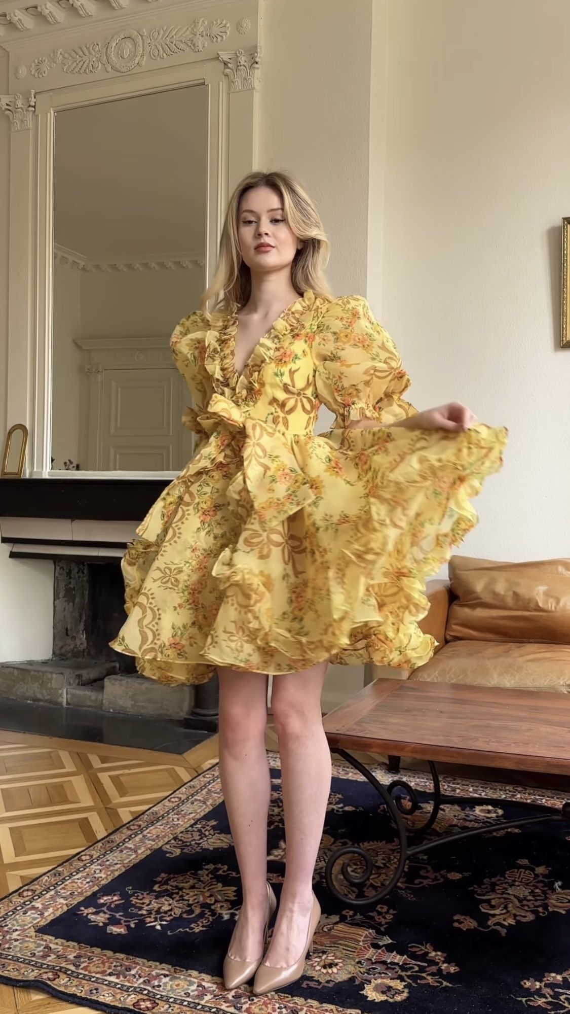 Gorgeous Retro Yellow Floral V-neck Ruffled Puff Sleeve Waist A-line 17th Birthday Homecoming Dress