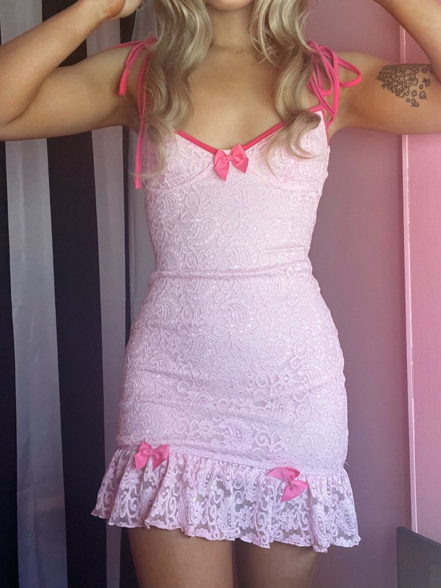 Sweet Pink Lace Spaghetti Strap Lace Slim Hip 16th Birthday Homecoming Dress