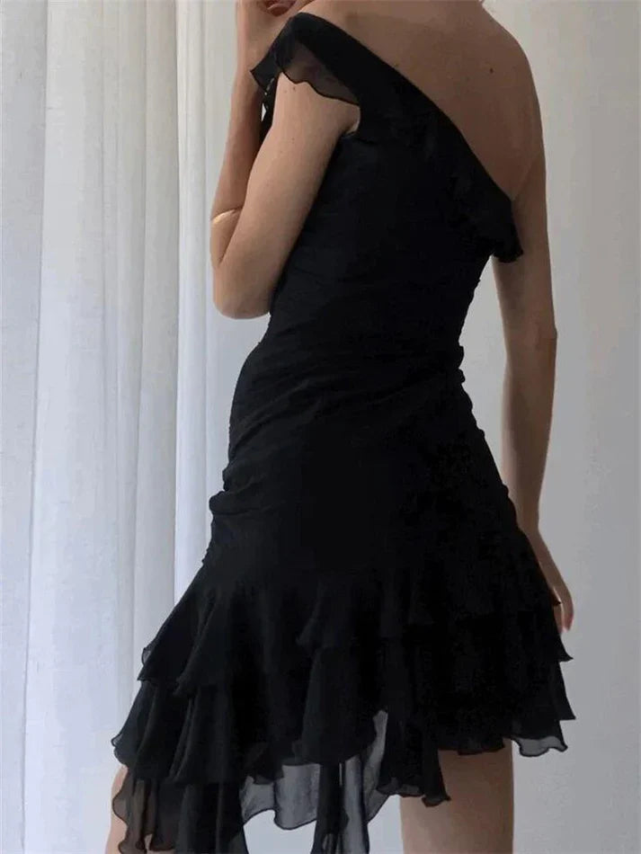 Elegant Black One-shoulder Ruffled Irregular Waist Chiffon Short Birthday Dress Homecoming Dress