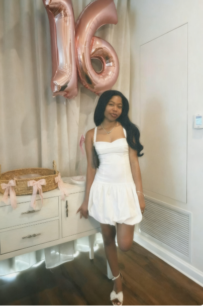 Sweet White Suspender Slim Bud 16th Birthday Homecoming Dress