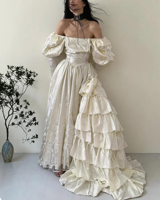 Vintage Court Off-White Off-the-Shoulder Embroidered Layered Ruffle Train Satin Wedding Dress