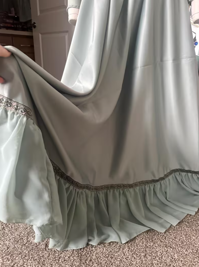 Vintage Court Bean Green Square Neck A-Line Puff Sleeve Embroidered Satin Long Prom Dress Evening Dress