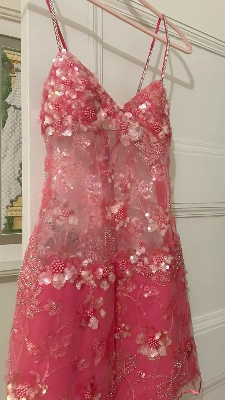 Cute Pink Sequined Beaded Halter Dress For 17th Birthday Homecoming