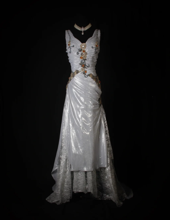 Elegant V Neck Silver Satin Lace Pleated Beaded Evening Dress Long Mermaid Prom Dress