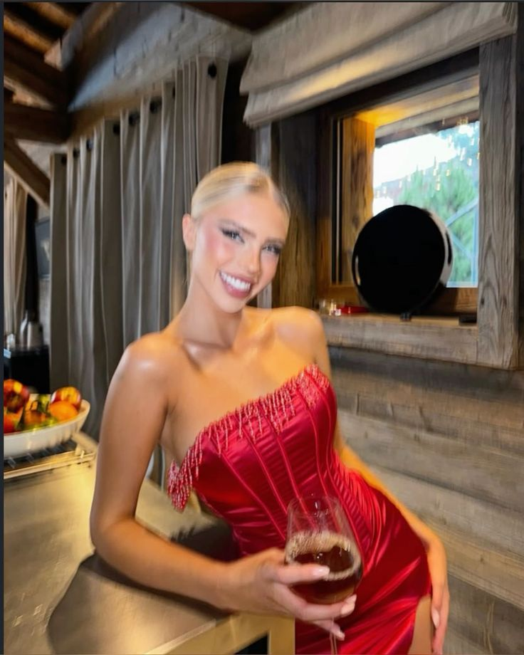 Gorgeous Red Strapless Satin Sheath Slit Cocktail Dress Formal Short Graduation Homecoming Dress