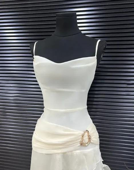 Elegant White Chiffon Spaghetti Straps Ruffles Evening Dress Long Party Prom Dress