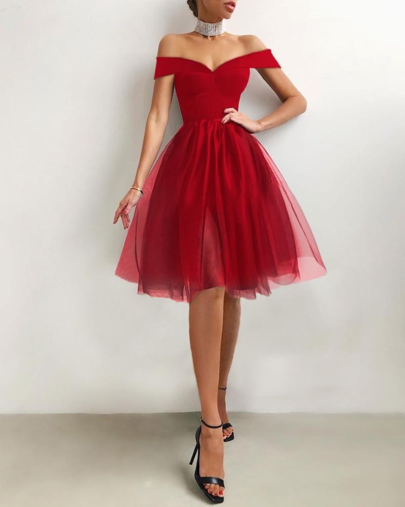 V-Neck Short Sleeve Knee-Length Homecoming Dress